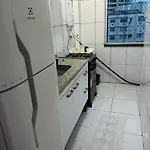 Apartamento KitNet Frente -Mar - Santos ATÉ 4 adultos e 2 crianças